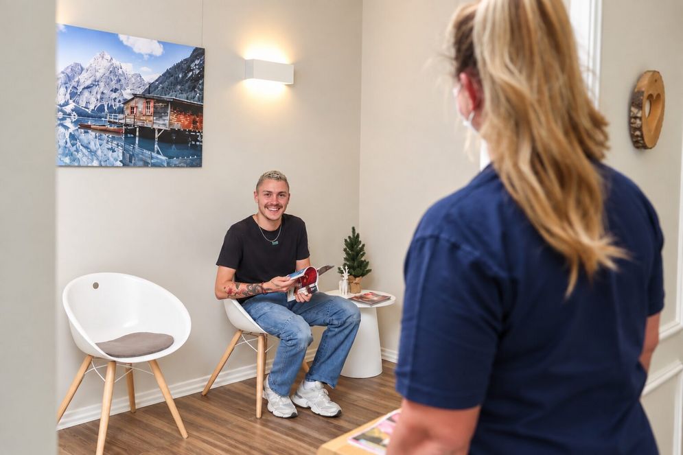Wartezimmer der Zahnarztpraxis Bernhard Pitzer in Heidelberg