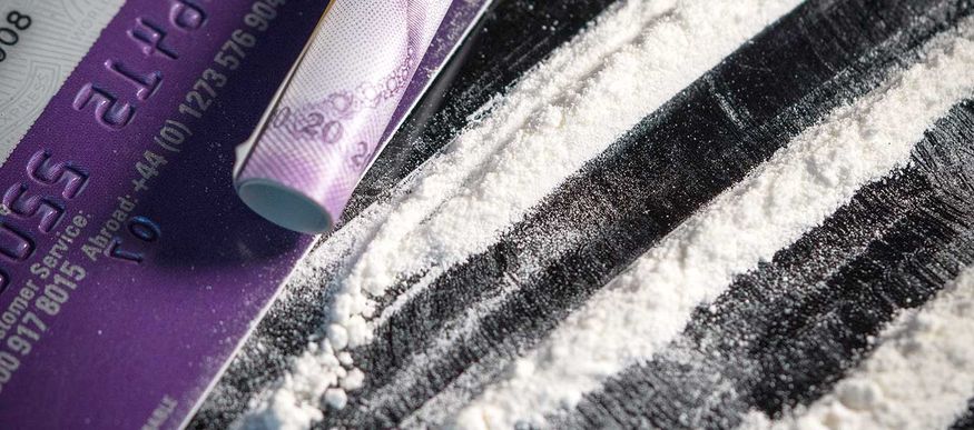 Drogenkonsum, schlechte Zähne und Zahngesundheit: Risiken und Folgen