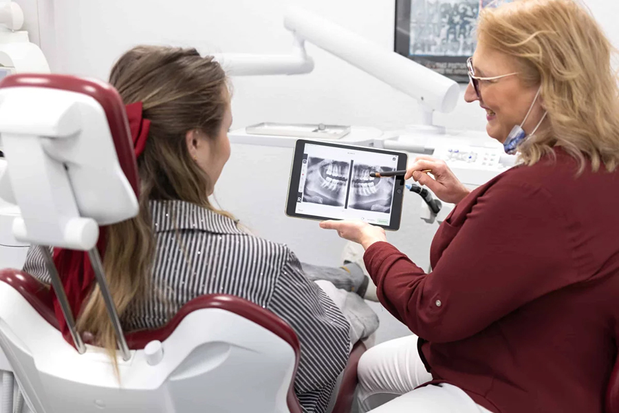 Dr. Susanne Axmann in Ludwigshafen - Praxisimpressionen Roentgenbild