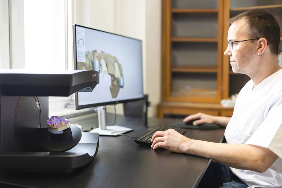 Dr. Susanne Axmann in Ludwigshafen - Praxisimpressionen Zahnersatz