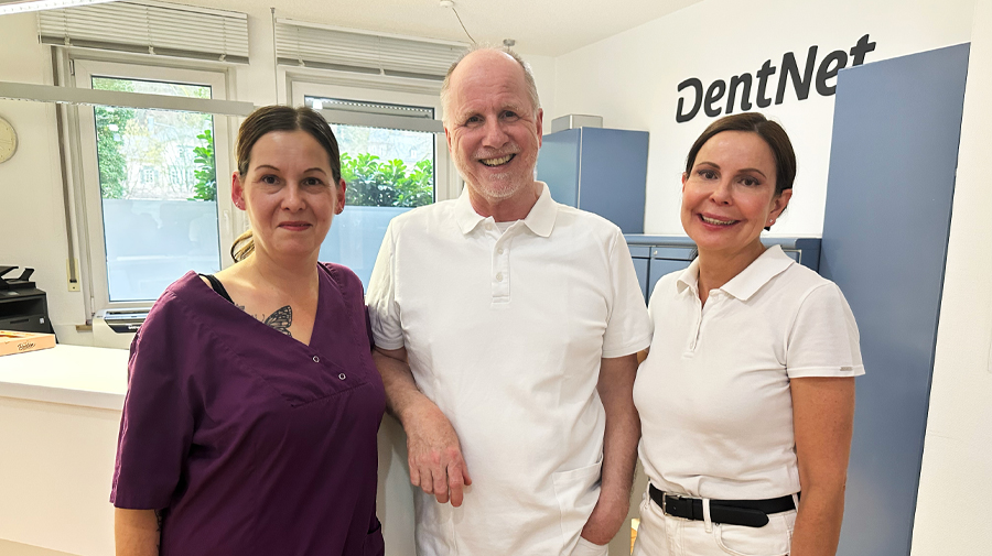 DentNet Zahnarztpraxis Dr. Michael Pampel in Coburg: Praxisimpression Zahnarztteam