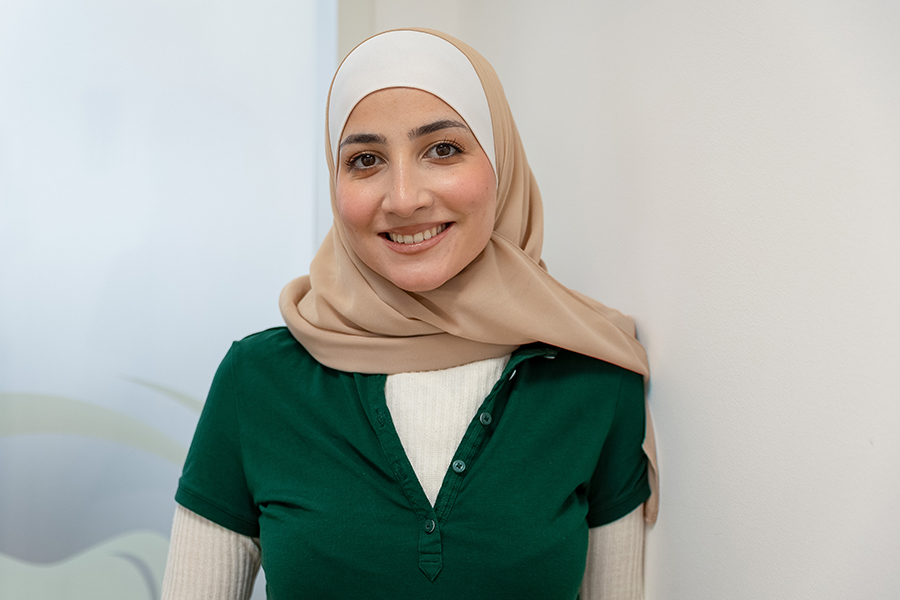 Zahnarztpraxis Lays Basmazi in München - Impressionen: Mitarbeiter 4