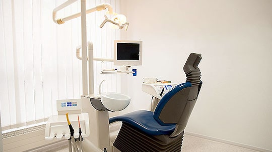 Zahnarztpraxis Irina Berionade in Köln - Zahnersatz