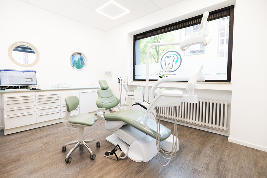 Zahnarzt Khodr Darwiche in Essen Behandlungszimmer 2