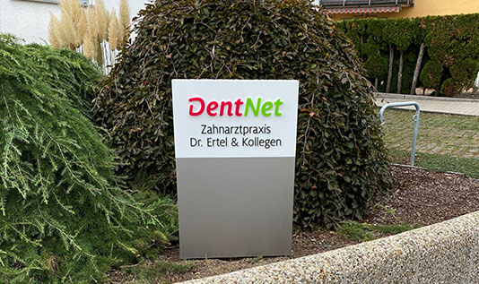Zahnarztpraxis Dr. Werner Ertel in Wörth am Rhein - Schild