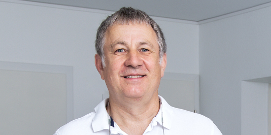 Zahnarzt: Dr. Andreas Borchert