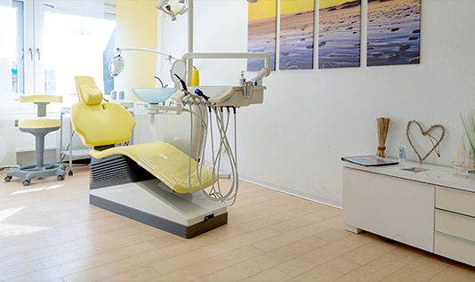 DentNet Zahnarzt in Dortmund: Dr. Marc Hansen - Praxisimpressionen 1