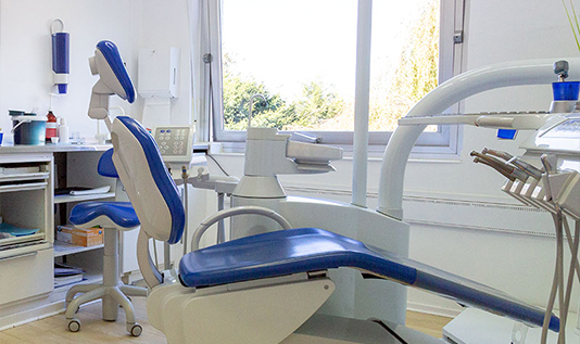 DentNet Zahnarzt in Dortmund: Dr. Marc Hansen - Praxisimpressionen 3