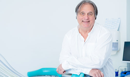 Zahnarztpraxis Dr. Günther Herrmann in Sasbach - Zahnarzt