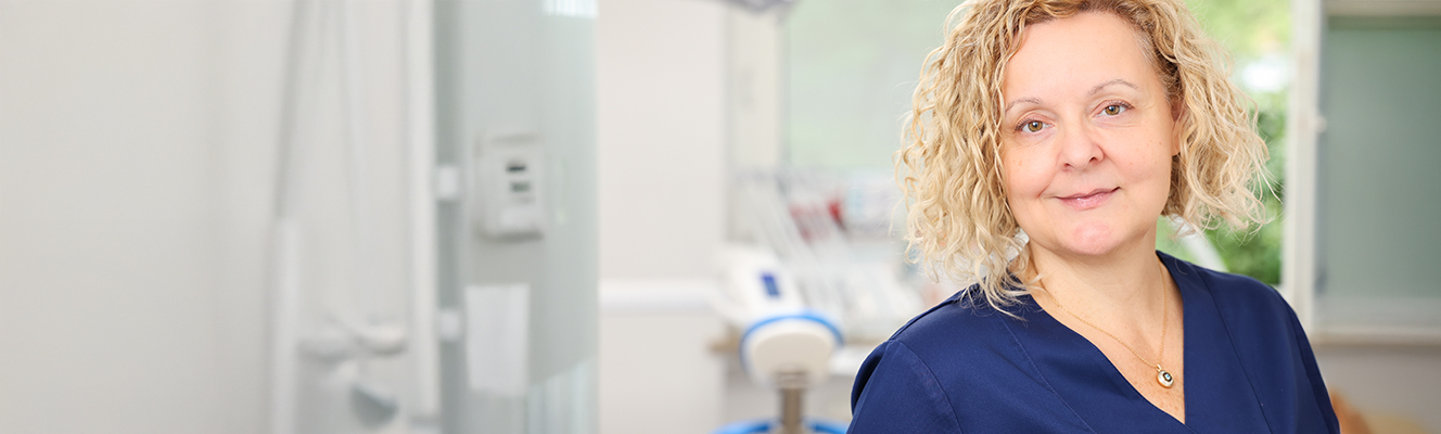 Zahnärztin in Nürnberg: Afroditi Koutsianou Titelbild