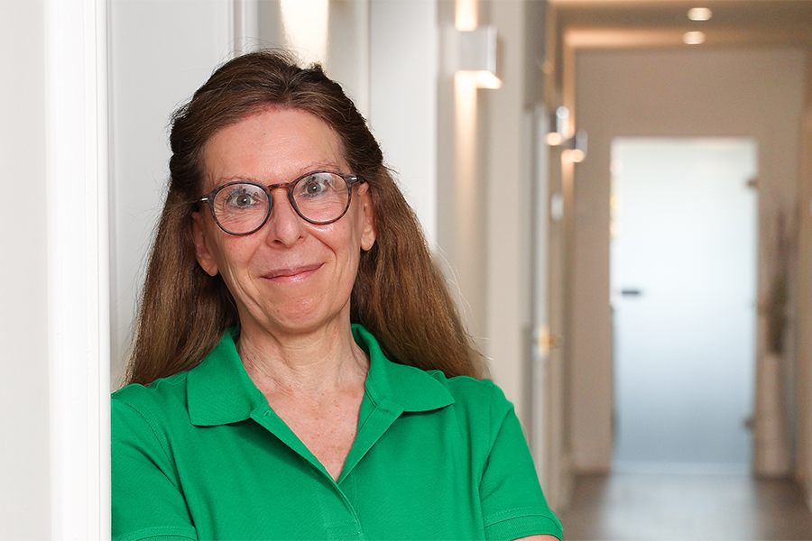 Zahnarzt in Heidelberg: Bernhard Pitzer - Impressionen: Mitarbeiterin 2