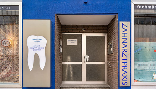 Zahnarztpraxis Elena Schmidt in Paderborn - Eingang