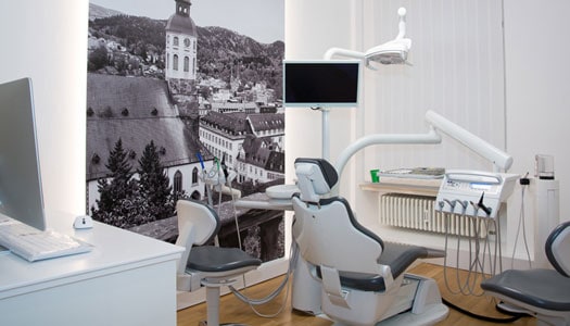Zahnarztpraxis Marc Schöpflin in Baden-Baden - Zähne ziehen