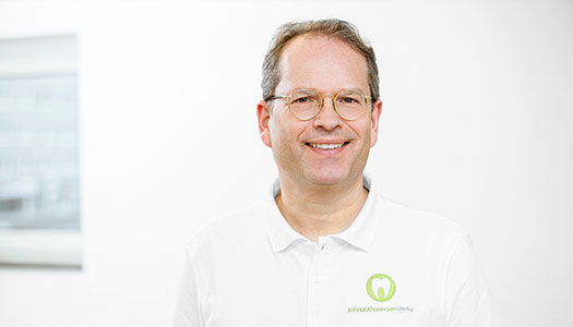 Zahnarzt: Dr. Stefan Thomas