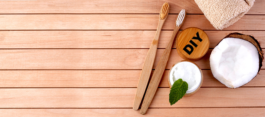 Selbst gemachte Zahnpasta – eine echte Alternative? Selbst gemachte Zahnpasta – eine echte Alternative?