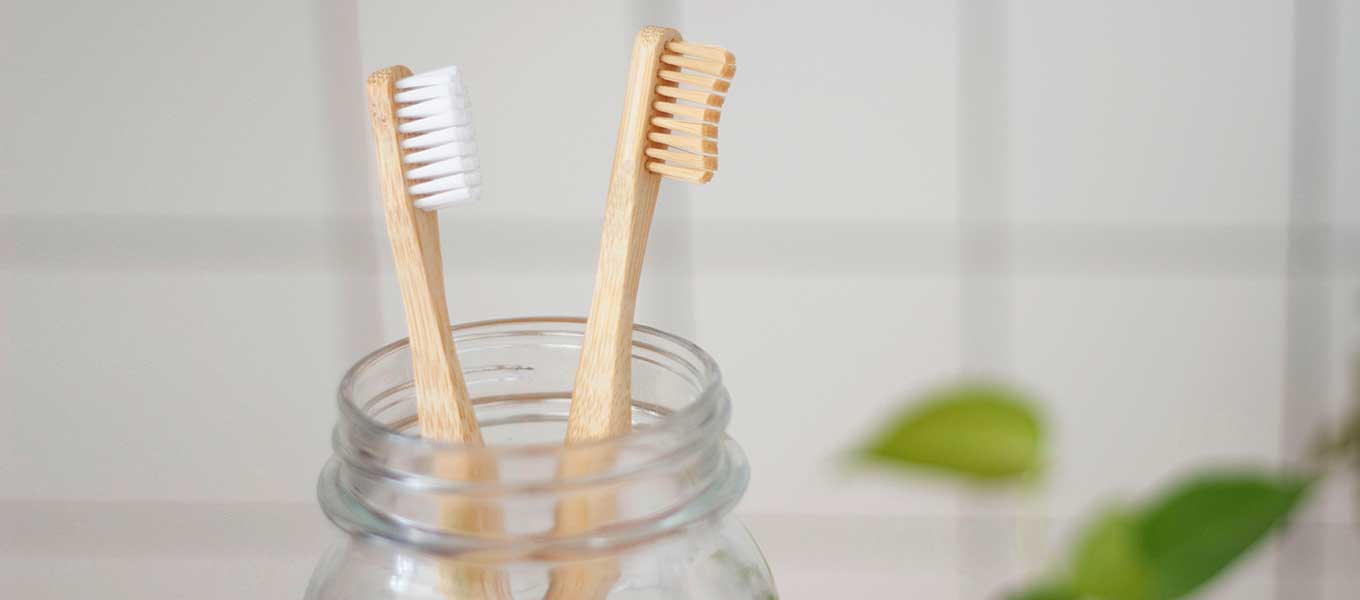DentNet Ratgeber - Zahnbürste, Zahnseide, Interdentalbürstchen – die Putzkolonne für gesunde Zähne